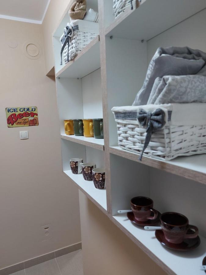 Apartman Espresso Sa Parkingom Сремска-Митровица Экстерьер фото